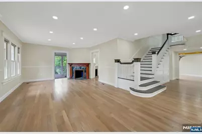 241 Summit, Hackensack, NJ 07601 - Photo 4