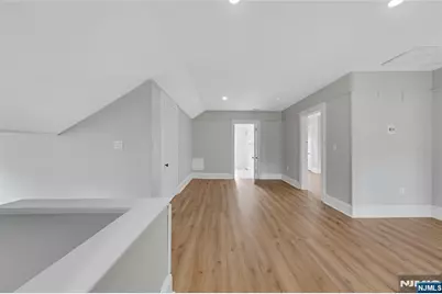 241 Summit, Hackensack, NJ 07601 - Photo 32