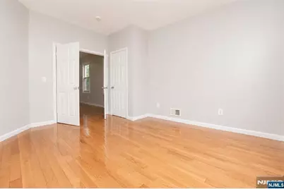 136-138 Dewey Street, Newark, NJ 07112 - Photo 10