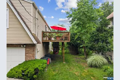 132 Spring Street, Leonia, NJ 07605 - Photo 12