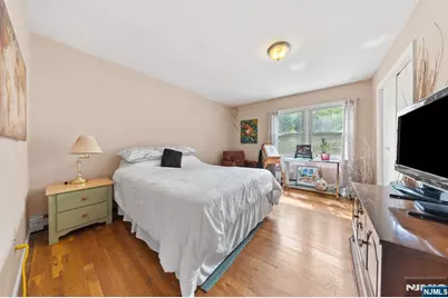 132 Spring Street, Leonia, NJ 07605 - Photo 38