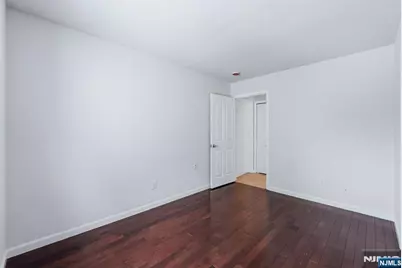 410 Lafayette Avenue 2 #2, Cliffside Park, NJ 07010 - Photo 16