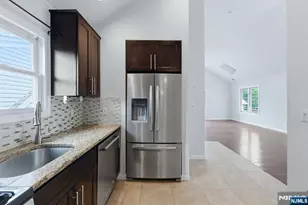410 Lafayette Ave 2, Cliffside Park, NJ 07010 - Photo 10