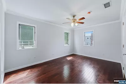 410 Lafayette Avenue 2 #2, Cliffside Park, NJ 07010 - Photo 18