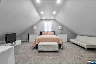 40 Merritt Avenue, Dumont, NJ 07628 - Photo 20