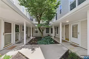 1116 Hyde Park Ct, Mahwah, NJ 07430 - Photo 2