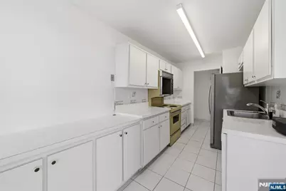 200 Winston Drive 2120 #2120, Cliffside Park, NJ 07010 - Photo 8