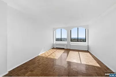 200 Winston Drive 2120 #2120, Cliffside Park, NJ 07010 - Photo 2