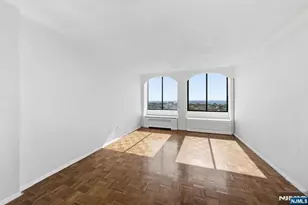 200 Winston Dr 2120, Cliffside Park, NJ 07010 - Photo 2
