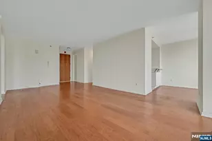 100 Carlyle 5L-N, Cliffside Park, NJ 07010 - Photo 6