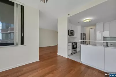 100 Carlyle 5L-N #5L-N, Cliffside Park, NJ 07010 - Photo 10