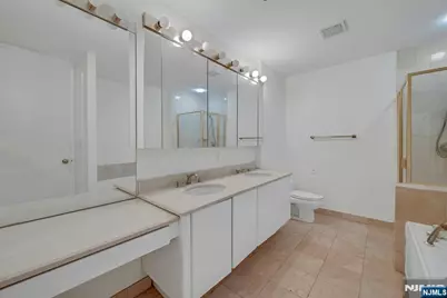 100 Carlyle 5L-N #5L-N, Cliffside Park, NJ 07010 - Photo 16