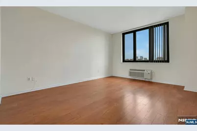 100 Carlyle 5L-N #5L-N, Cliffside Park, NJ 07010 - Photo 14