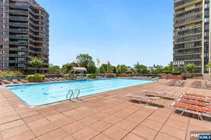100 Carlyle 5L-N, Cliffside Park, NJ 07010 - Photo 26