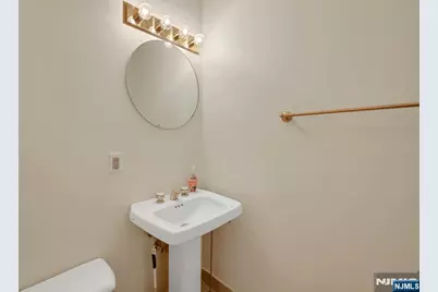 100 Carlyle 5L-N #5L-N, Cliffside Park, NJ 07010 - Photo 18