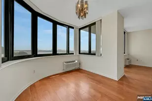 100 Carlyle 5L-N, Cliffside Park, NJ 07010 - Photo 8