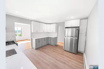 174 Maple Street 3 #3, Fairview, NJ 07022 - Photo 2