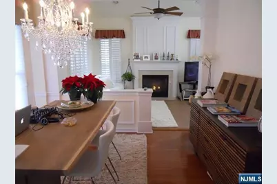 85 Buckthorn, Paramus, NJ 07652 - Photo 2