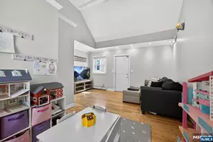 245 11th St, Kenilworth, NJ 07033 - Photo 8