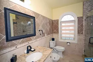 135 Paterson Ave B, Lodi, NJ 07644 - Photo 14