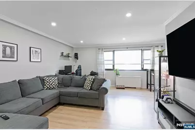 25 Grand Avenue 1E #1E, Hackensack, NJ 07601 - Photo 2