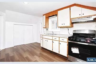 316 7th Street, Palisades Park, NJ 07650 - Photo 10