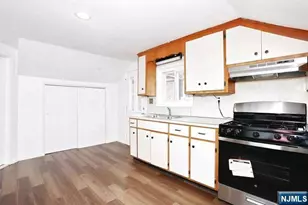 316 7th St, Palisades Park, NJ 07650 - Photo 10