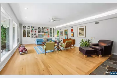 95 Yantacaw Brook Road, Montclair, NJ 07043 - Photo 8