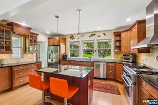 95 Yantacaw Brook Rd, Montclair, NJ 07043 - Photo 18