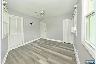 221 Lakeview Drive, Ridgewood, NJ 07450 - Photo 14