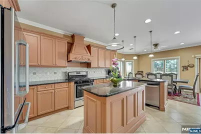 4 8th Street A #A, Fairview, NJ 07022 - Photo 16