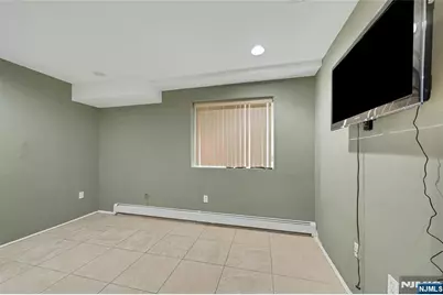 4 8th Street A #A, Fairview, NJ 07022 - Photo 30