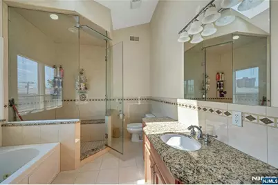 4 8th Street A #A, Fairview, NJ 07022 - Photo 28