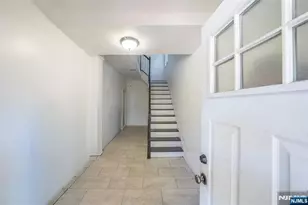 77 16th St, East Orange, NJ 07018 - Photo 18