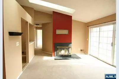 170 Linden Street 170 #170, Mahwah, NJ 07430 - Photo 2