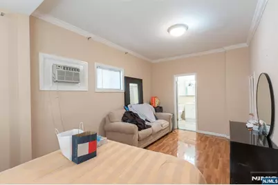 411 Sheridan Place, Fairview, NJ 07022 - Photo 8