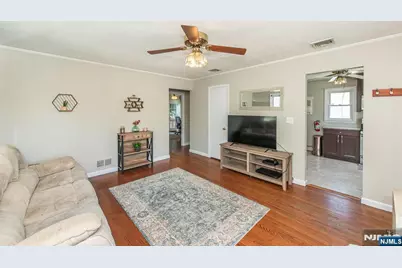 776 Lake Shore Drive, Parsippany, NJ 07054 - Photo 4