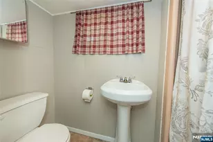 776 Lake Shore Dr, Parsippany, NJ 07054 - Photo 20
