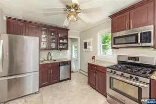 776 Lake Shore Dr, Parsippany, NJ 07054 - Photo 6