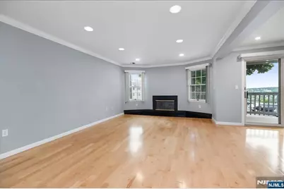 37 Amethyst Lane 251 #251, Paterson, NJ 07501 - Photo 4