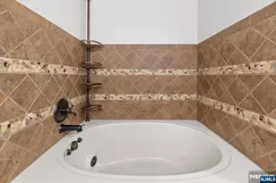 37 Amethyst Ln 251, Paterson, NJ 07501 - Photo 12