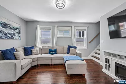 377 Parker Avenue, Hackensack, NJ 07601 - Photo 8