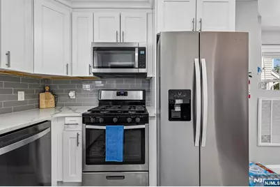 377 Parker Avenue, Hackensack, NJ 07601 - Photo 14