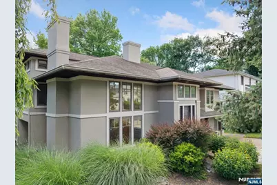 130 Van Nostrand Avenue, Englewood Cliffs, NJ 07632 - Photo 4