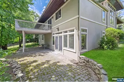 130 Van Nostrand Avenue, Englewood Cliffs, NJ 07632 - Photo 30