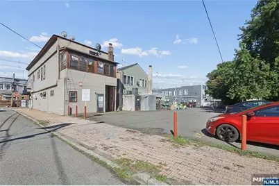 604 Van Houten Avenue, Clifton, NJ 07013 - Photo 6