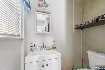 604 Van Houten Avenue, Clifton, NJ 07013 - Photo 32