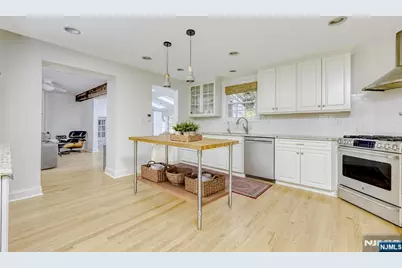 39 Hollis Drive, Ho Ho Kus, NJ 07423 - Photo 6
