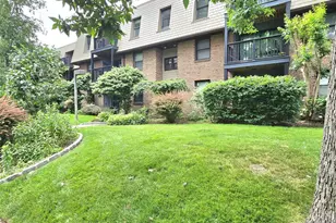 560 North Ave I, Fort Lee, NJ 07024 - Photo 1