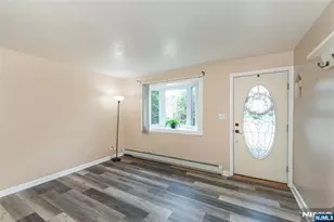 7 Hobart Pl, Clifton, NJ 07011 - Photo 2